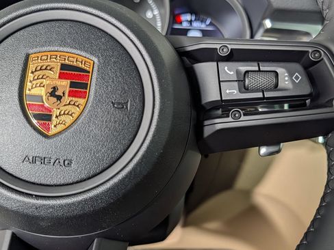 New 2026 Porsche Macan AWD/4WD image 38
