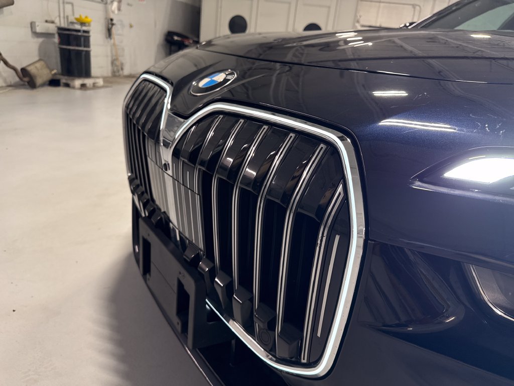 Used 2024 BMW 740i xDrive AWD/4WD image 54