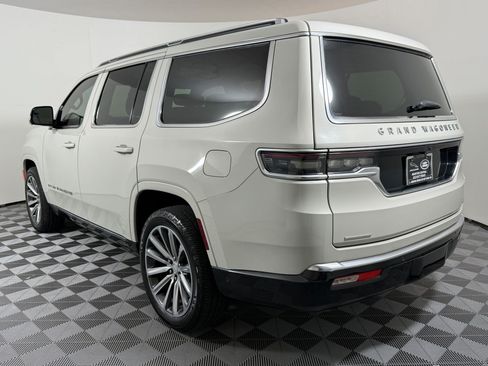 Used 2022 Jeep Grand Wagoneer Series I w/ Rear Seat Video Group 1 AWD/4WD image 3