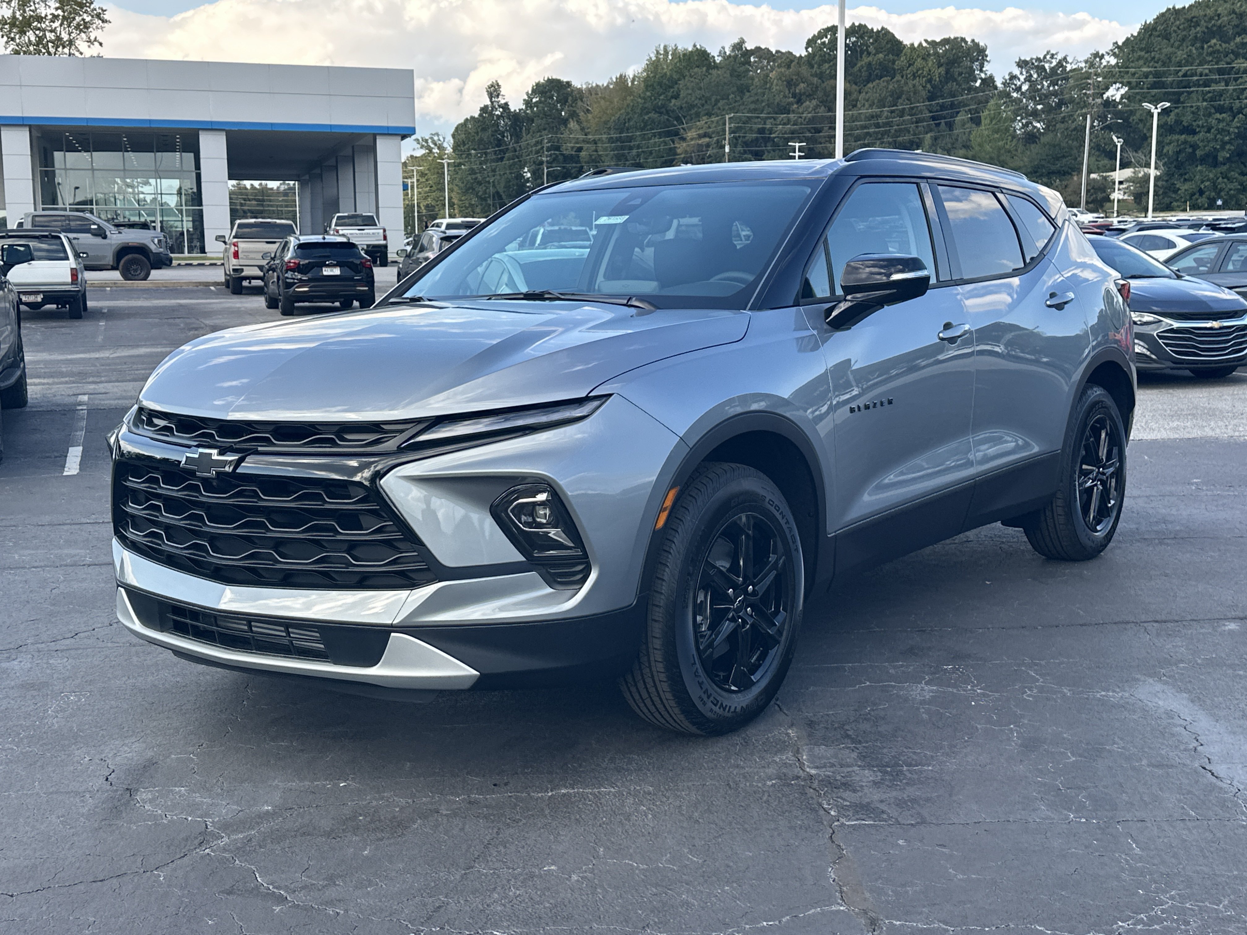 New 2026 Chevrolet Blazer LT w/ Sound & Technology Package FWD image 5