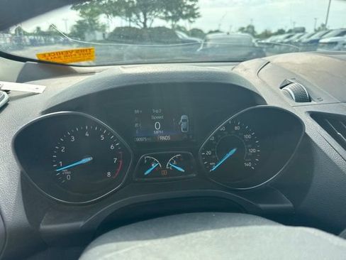 Used 2019 Ford Escape SE FWD image 18