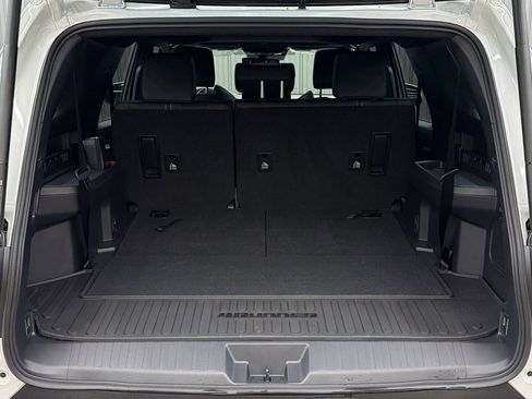 Used 2026 Toyota 4Runner Limited AWD/4WD image 19