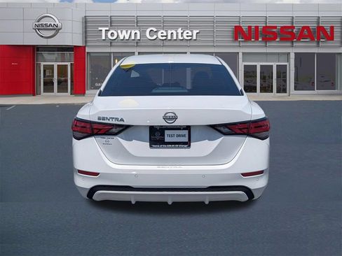 Certified 2025 Nissan Sentra SV w/ Trunk Package FWD image 6