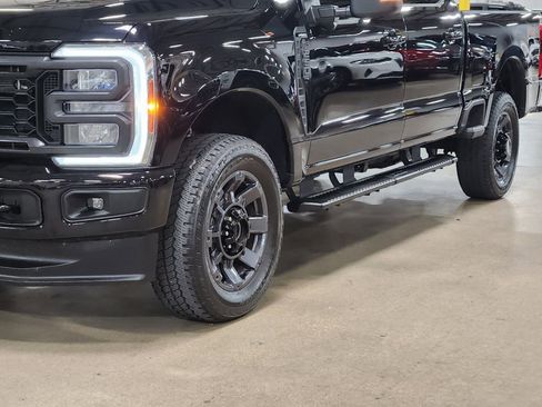 Used 2024 Ford F250 Lariat w/ Sport Appearance Package AWD/4WD image 17