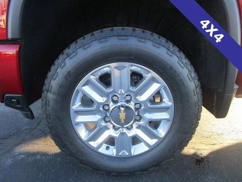 Certified 2025 Chevrolet Silverado 2500 High Country w/ Technology Package AWD/4WD image 2