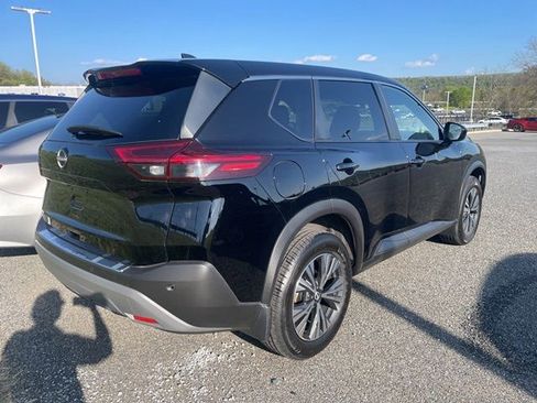 Used 2023 Nissan Rogue SV AWD/4WD image 9