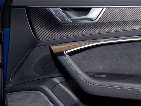 Used 2025 Audi RS 6 performance image 70