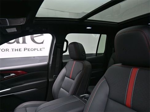 Used 2024 Chevrolet Traverse RS w/ LPO, Floor Liner Package image 17