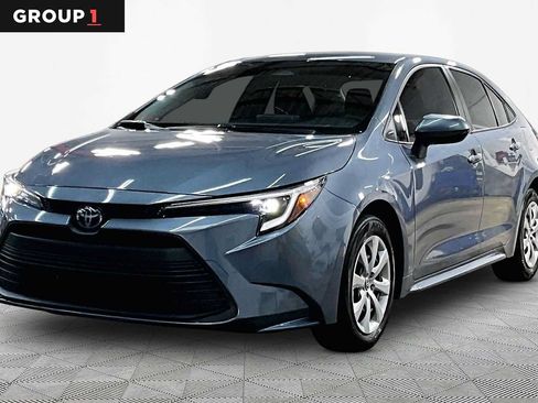 Used 2025 Toyota Corolla LE FWD image 1