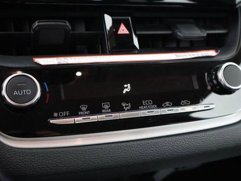 Used 2025 Toyota Corolla LE image 15