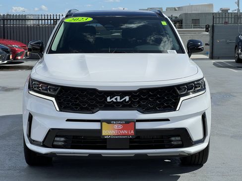 Certified 2023 Kia Sorento SX image 12