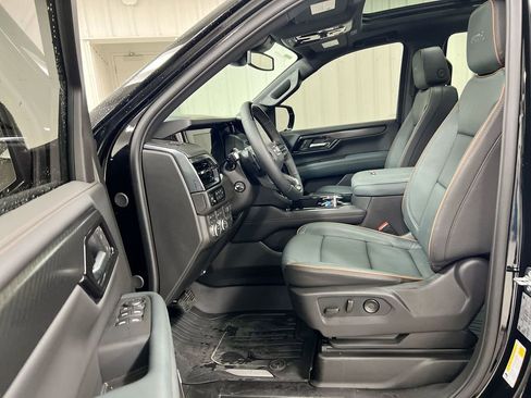 Used 2026 GMC Yukon AT4 w/ AT4 Preferred Package AWD/4WD image 21