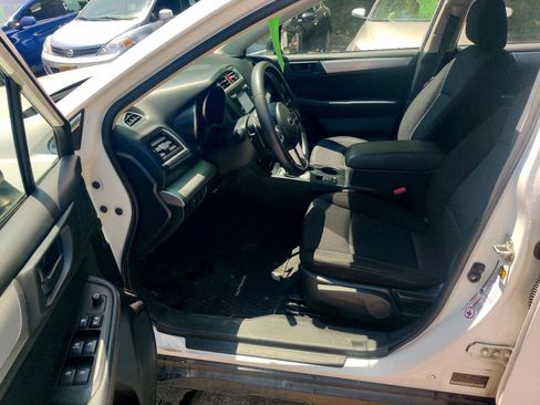 Used 2017 Subaru Outback 2.5i image 10