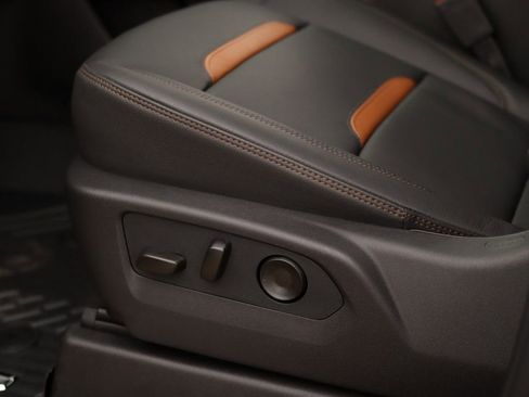 New 2026 GMC Sierra 1500 AT4 w/ AT4 Premium Package image 22