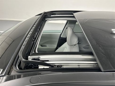 Used 2024 Hyundai Kona Limited image 20