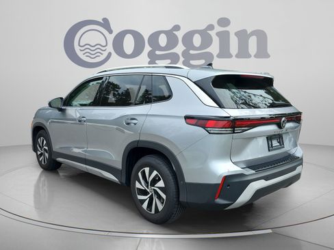 Used 2025 Volkswagen Tiguan S FWD image 3
