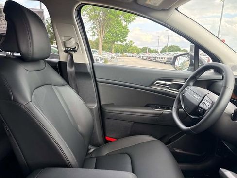 New 2026 Kia Sportage EX AWD/4WD image 12