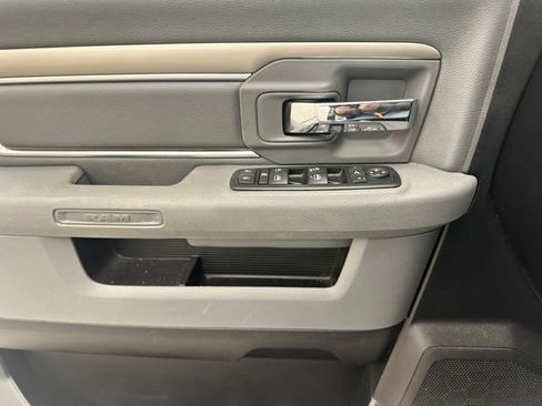 Used 2015 RAM 1500 Lone Star image 32