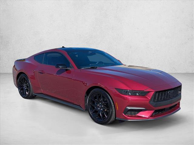 Used 2025 Ford Mustang Coupe RWD image 3