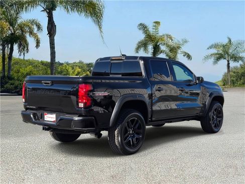 Used 2024 Chevrolet Colorado Trail Boss w/ Advanced Trailering Package image 4