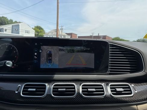 New 2025 Mercedes-Benz GLS 63 AMG 4MATIC image 37