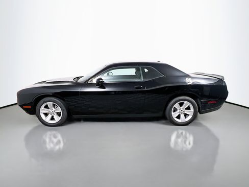 Used 2023 Dodge Challenger SXT image 9