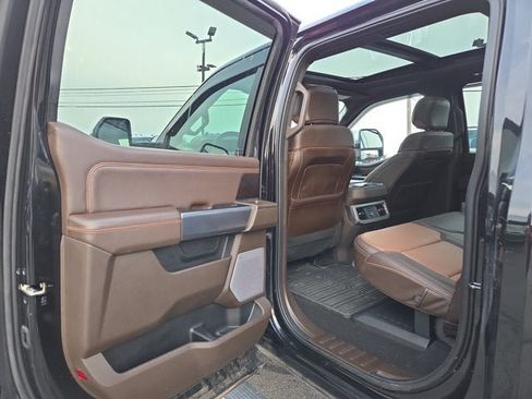 Used 2025 Ford F350 King Ranch AWD/4WD image 12