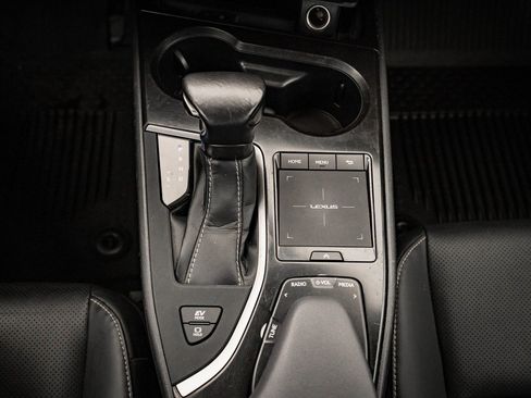 Used 2022 Lexus UX 250h w/ Premium Package image 36