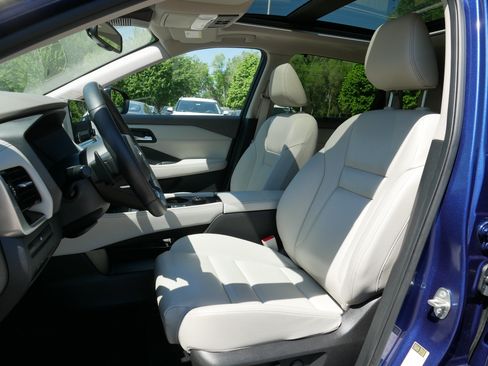 Certified 2023 Nissan Rogue SL w/ SL Premium Package AWD/4WD image 35