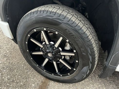 Used 2020 GMC Sierra 1500 AT4 w/ AT4 Premium Package image 9