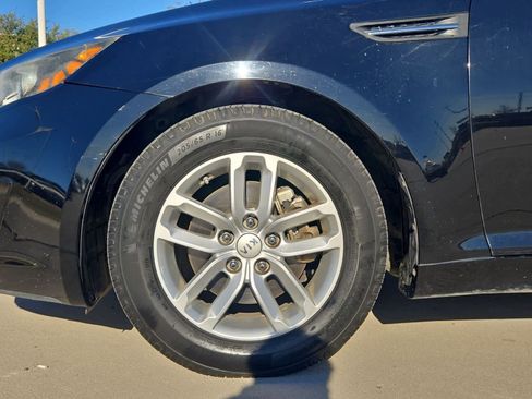 Used 2013 Kia Optima LX image 12