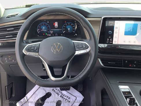 New 2026 Volkswagen Atlas SE image 14