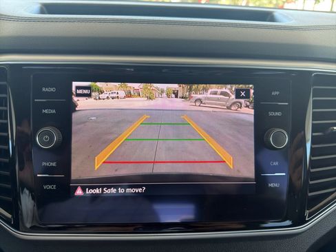 Used 2018 Volkswagen Atlas SEL AWD/4WD image 27