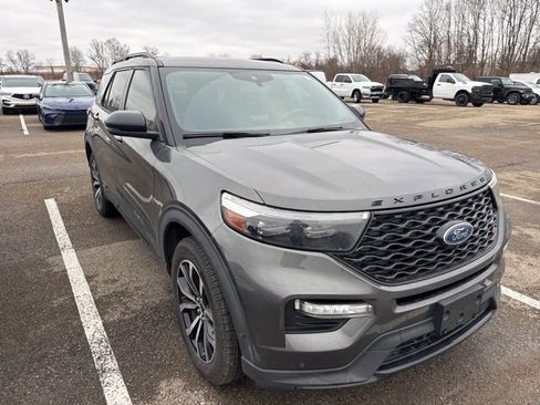 Certified 2020 Ford Explorer ST w/ Premium Technology Package image 5