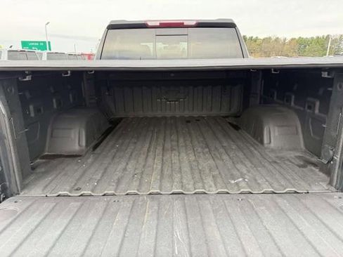 Used 2021 Chevrolet Silverado 1500 LT Trail Boss w/ Convenience Package II image 11