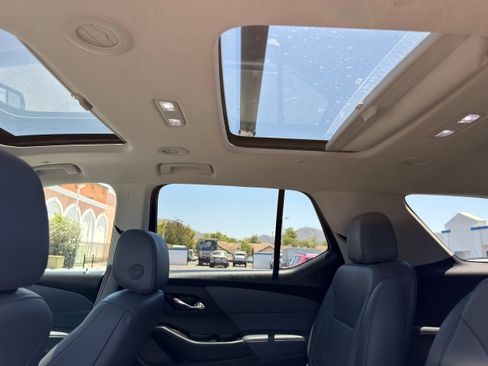 Used 2019 Chevrolet Traverse Premier w/ Driver Confidence II Package FWD image 21