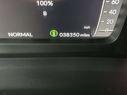 Used 2024 Honda Pilot Elite image 30
