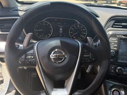 Used 2016 Nissan Maxima SR w/ Interior Lighting Package FWD image 13