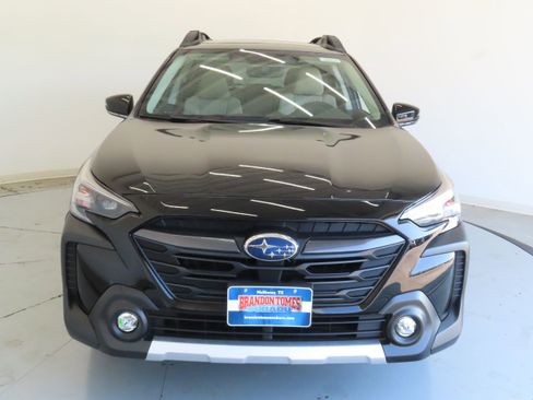 New 2025 Subaru Outback Limited image 11