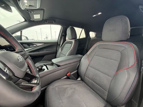 Used 2025 Chevrolet Blazer EV RS image 28