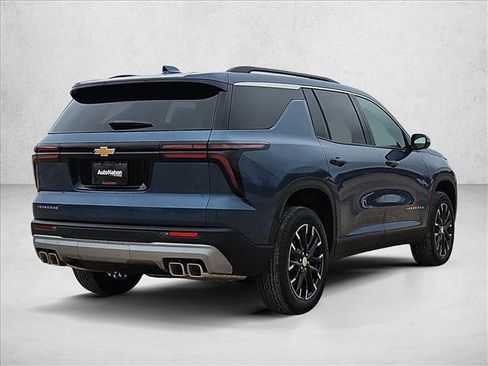 New 2026 Chevrolet Traverse LT w/ Sun and Wheel Package image 2