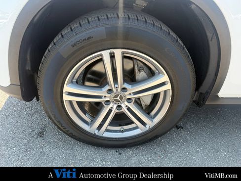 Used 2021 Mercedes-Benz GLC 300 4MATIC image 12
