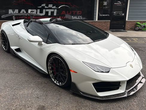 Used 2017 Lamborghini Huracan LP 580-2 RWD image 36