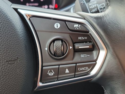 Used 2023 Acura MDX SH-AWD image 24