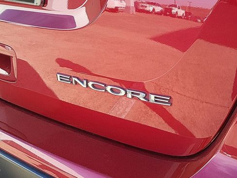 Used 2019 Buick Encore Preferred image 29