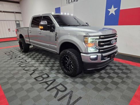 Used 2020 Ford F350 Platinum w/ FX4 Off-Road Package image 23