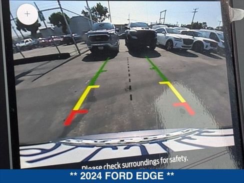 Used 2024 Ford Edge SE w/ Black Appearance Package AWD/4WD image 18