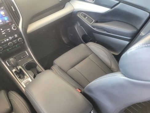 Used 2019 Subaru Ascent Limited w/ Popular Package #3 AWD/4WD image 16