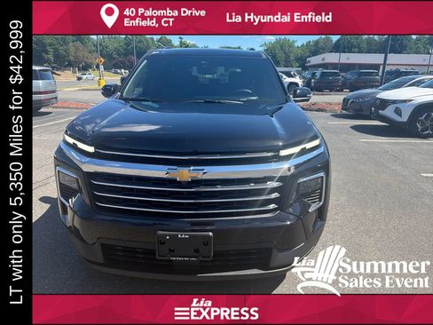 Used 2026 Chevrolet Traverse LT w/ Driver Confidence Package AWD/4WD image 8