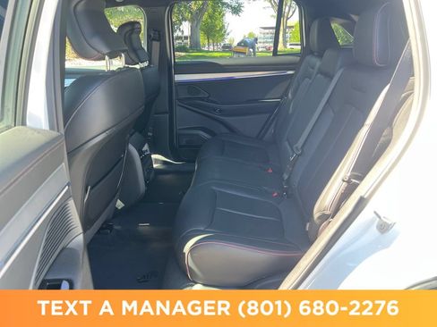 Used 2025 Jeep Wagoneer S Limited AWD/4WD image 22